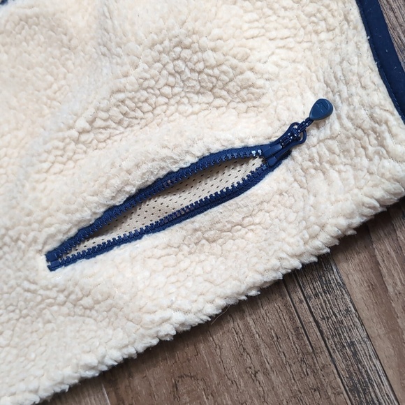 Vineyard Vines Supershep Sherpa Vest Full-Zip Camel Tan Blue Deep Pile - Medium - Picture 4 of 9